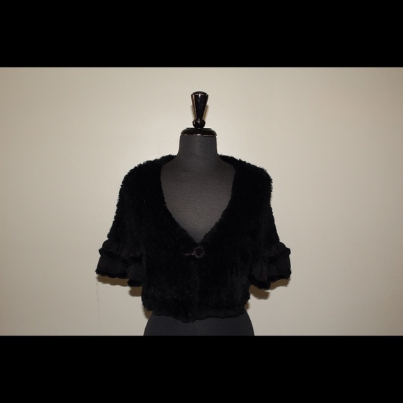 Alberto Makali Black Fur Shawl