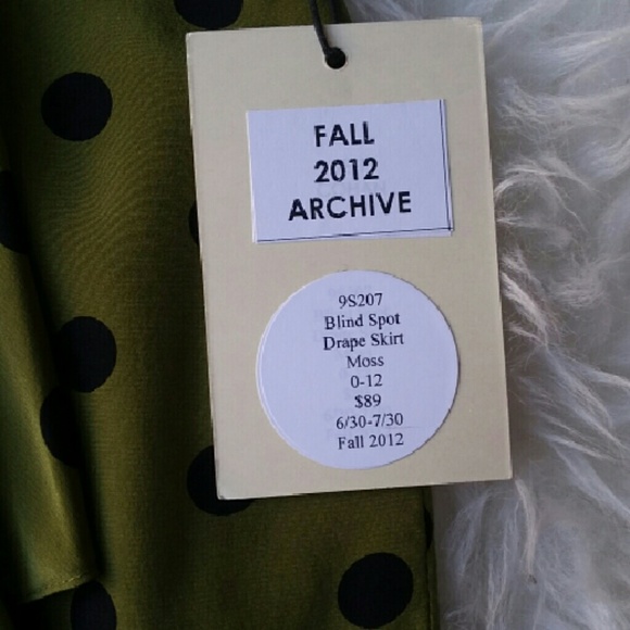 NWT! OLIVE GREEN & BLACK POLKA DOT DRAPE SKIRT 4 - Picture 4 of 4