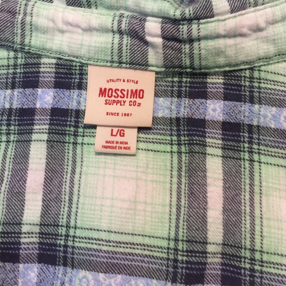 Green flannel - Picture 2 of 3