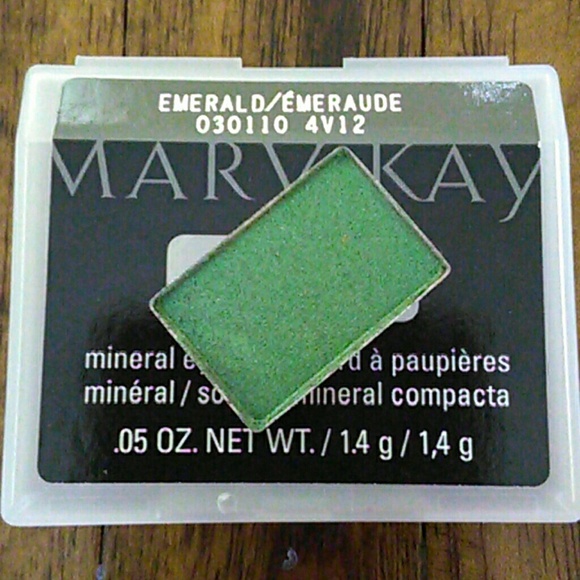 ***SOLD*** Mary Kay Emerald Mineral Eyeshadow