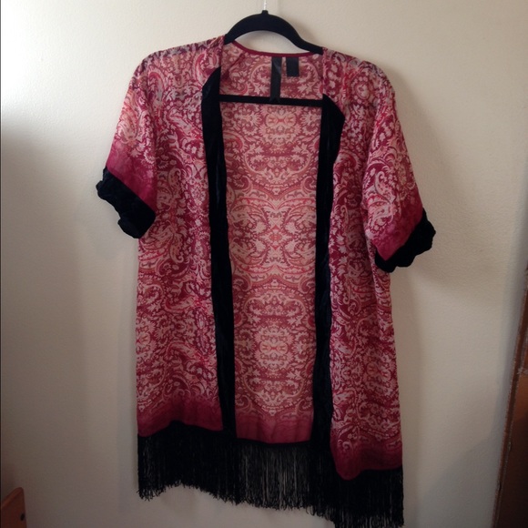 Petticoat alley kimono style jacket