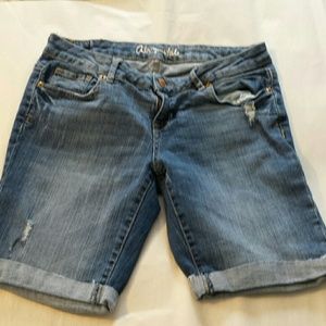AEROPOSTLE size 8 Bermuda