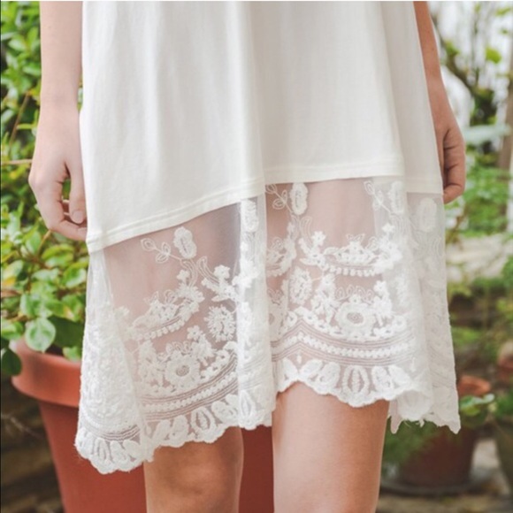 🆕CAMILLE midi lace dress - IVORY - Picture 2 of 2