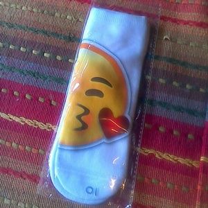NEW Emoji Sox (white) 1 Pair Heart Kiss Ankle Sox