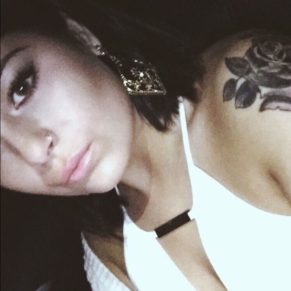 Meet your Posher, Renna - Picture 3 of 3