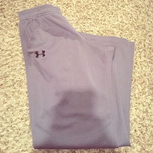 Gray Under Armour Sweatpants Small
