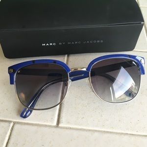 Marc by Marc Jacobs sunnies !