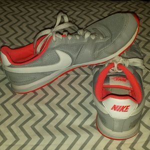 !!!!!LAST CHANCE!!!!! Nike shoes