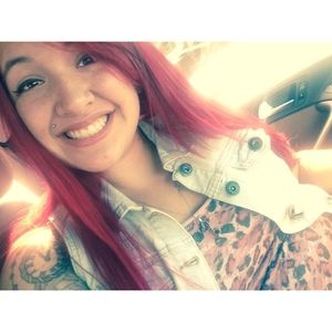 Meet your Posher, Vanessa