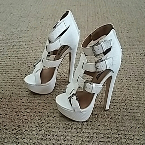 Izabella Rue high heels