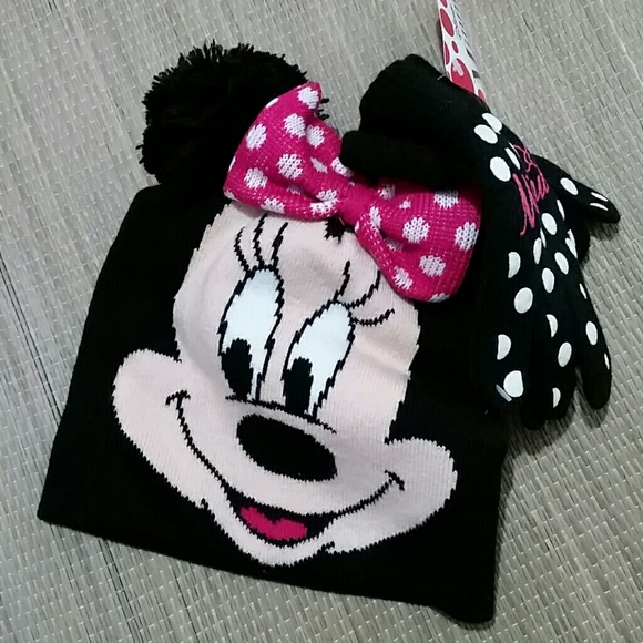 Minnie Mouse Beanie and Mittens Set BNWT - Picture 3 of 4