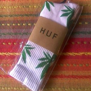 NEW Huff Marijuana Leaf Sox (1 Pair) White & Green