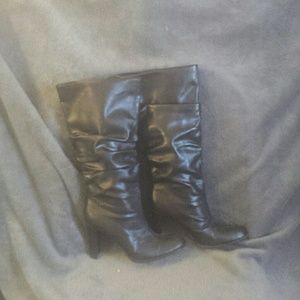Healed boots