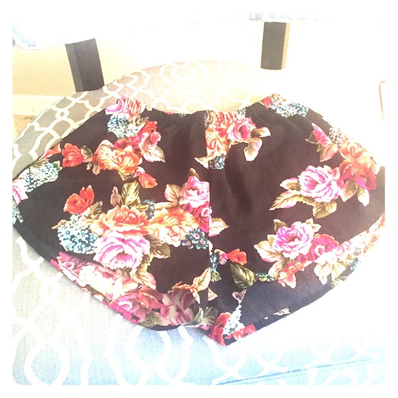 Floral Shorts!