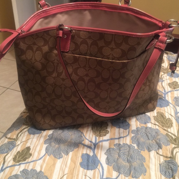 Xtra large coach bag
