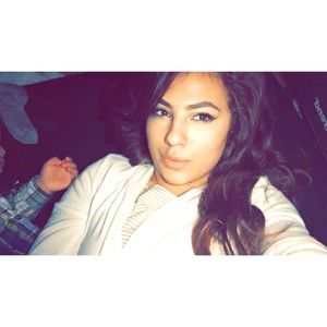 Meet your Posher, Alyssa