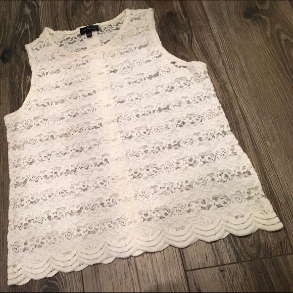 The Limited | lace sleeveless top - Picture 3 of 4