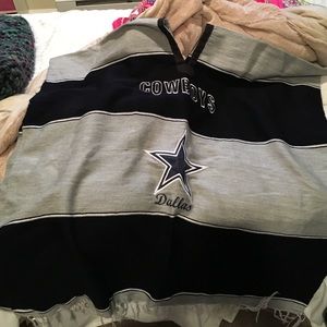 Dallas Cowboys poncho