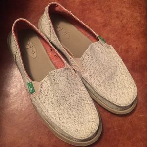 Sanuk slip on shoes for women