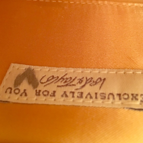 VINTAGE LORD AND TAYLOR  PURSE