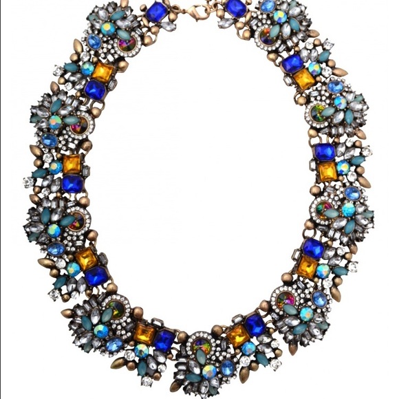 Dazzling glam statement necklace - Picture 3 of 3
