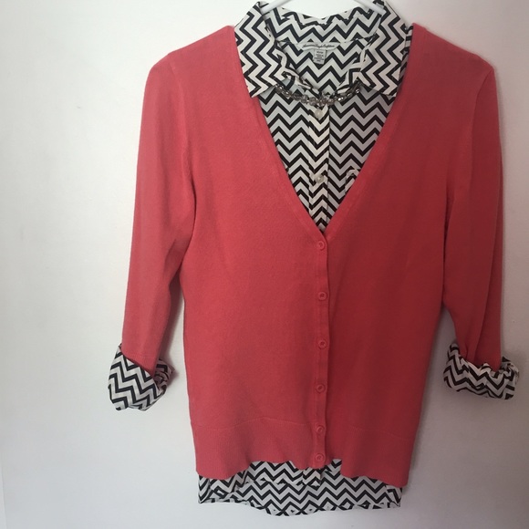 American Eagle Chevron Button Down