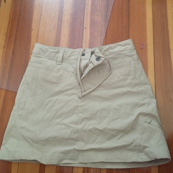 Tan athleta skirt. WILL ALSO TRADE FOR LULULEMON