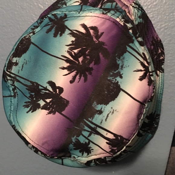 Bucket hat - Picture 2 of 2