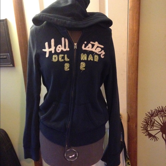 Hollister zip up hoodie size large