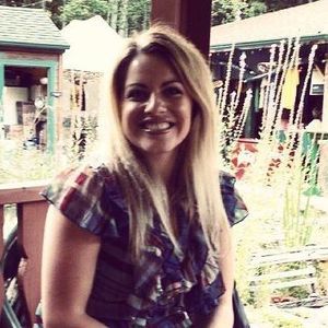 Meet your Posher, Cassandra