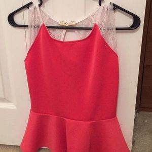 cute peplum top 💟