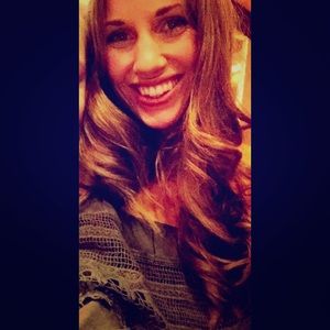Meet your Posher, Kendra