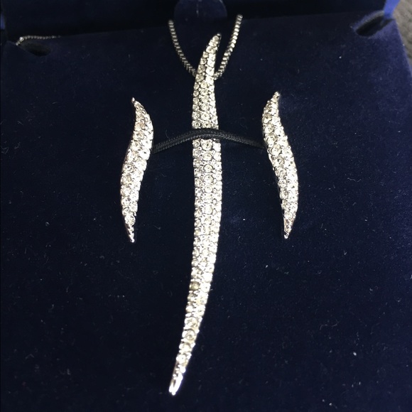 Swarovski Aline Necklace and Earrings