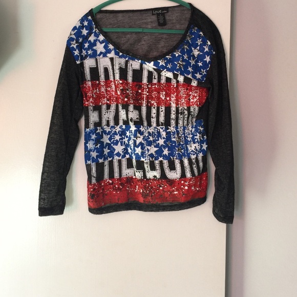 Long sleeve black long sleeve shirt