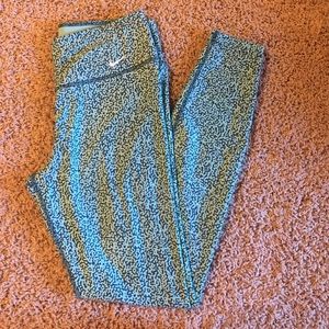 Nike leopard leggings