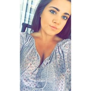 Meet your Posher, Macie