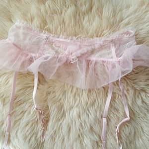 NWT Victoria's Secret Dream Angels garter