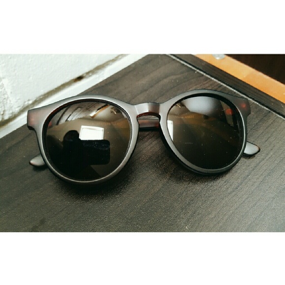 Free People Round Frame Sunglasses