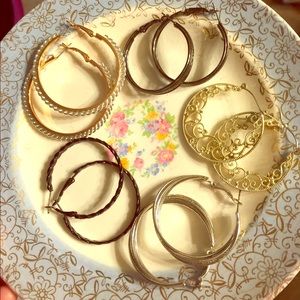 5 pairs of hoop earrings!!