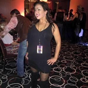 Meet your Posher, Julia