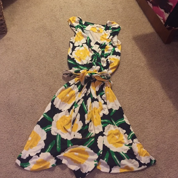 DVF wrap dress size 8!