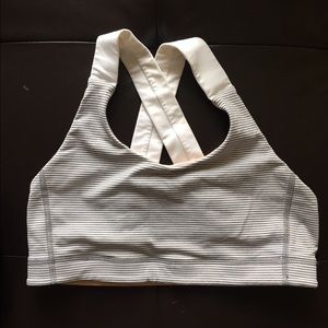 Lululemon sports bra