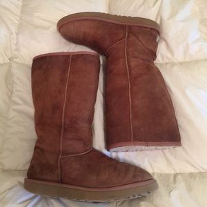 Gently loved tall Chestnut Uggs