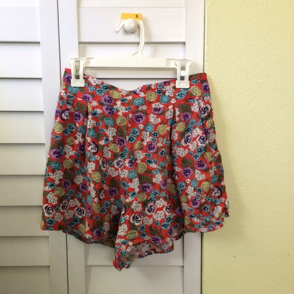 Red floral flowy shorts