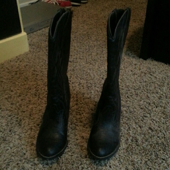 Black Cowboy boots