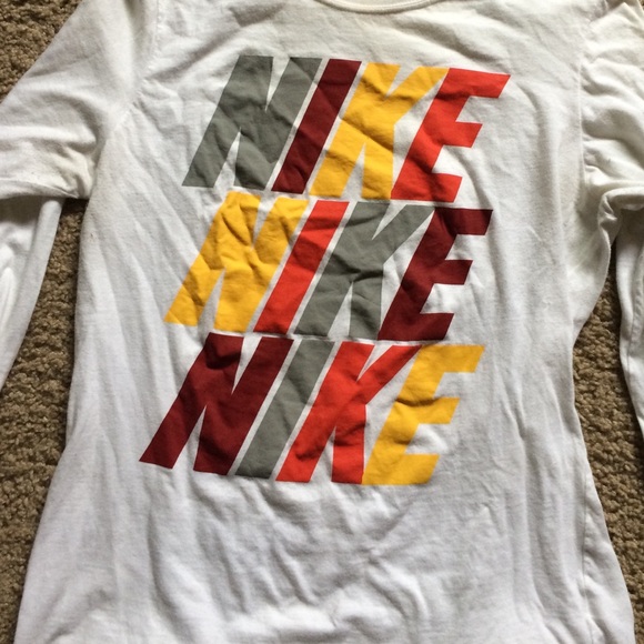 Nike - Picture 2 of 3
