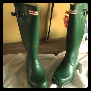 💚Tall Hunter Rain Green Boots.💚