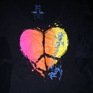 Colorful heart graphic tee