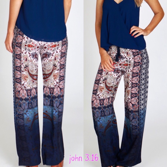 ❗️SALE❗️LAST✔️Paisley print pants - Picture 2 of 3