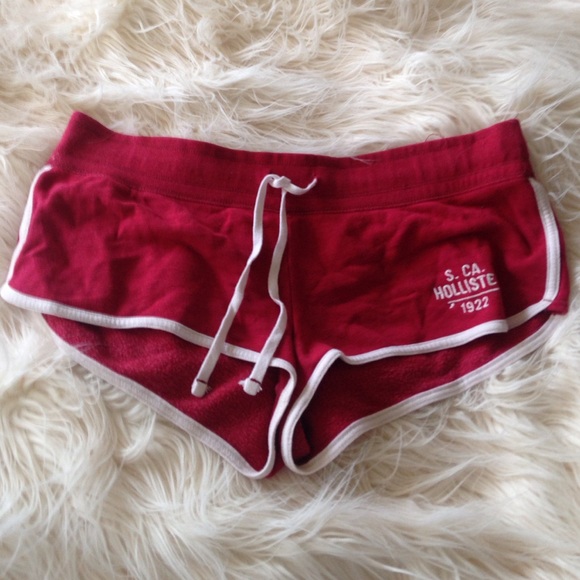 Red Hollister Shorts (L)